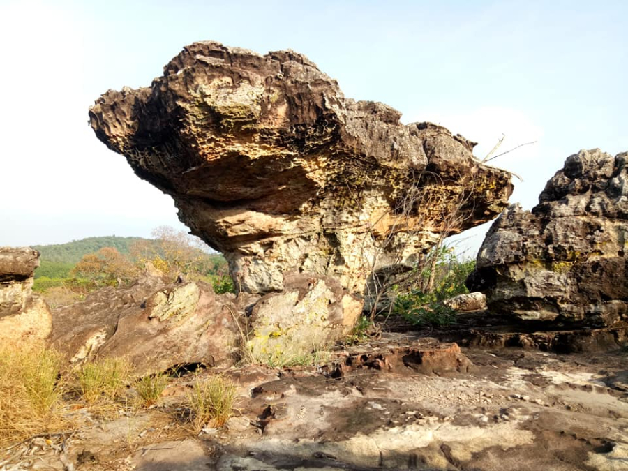 &quot;ภูสมสร้าง&quot; บ้านคำหมากไหล หมู่ที่ 8 ตำบลหนองนกทา อำเภอเขมราฐ จังหวัดอุบลราชธานี